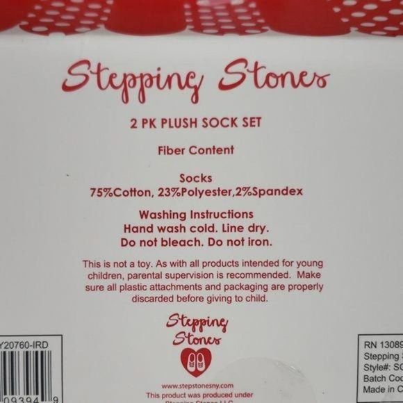 SteppingĀ Stonesā Infant 2āPk Plush Christmas Socks - Picture 7 of 7